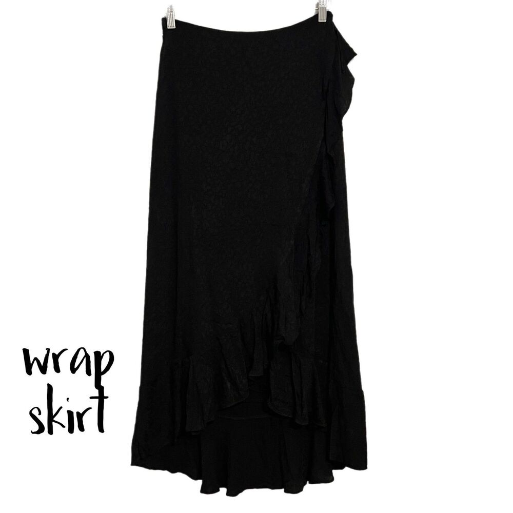 NWT Black wrap skirt with ruffle, long skirt, black on back Animal print